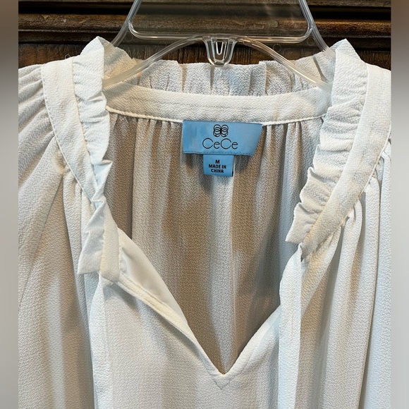 CeCe NWOT long sleeve white blouse Sz M fall winter work casual dinner - Picture 2 of 5